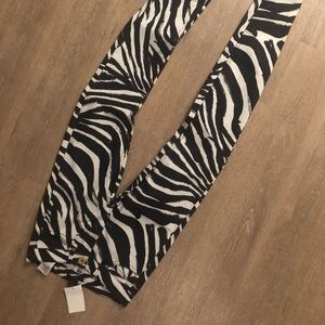 Your new fav pants! 🦓🦓🦓